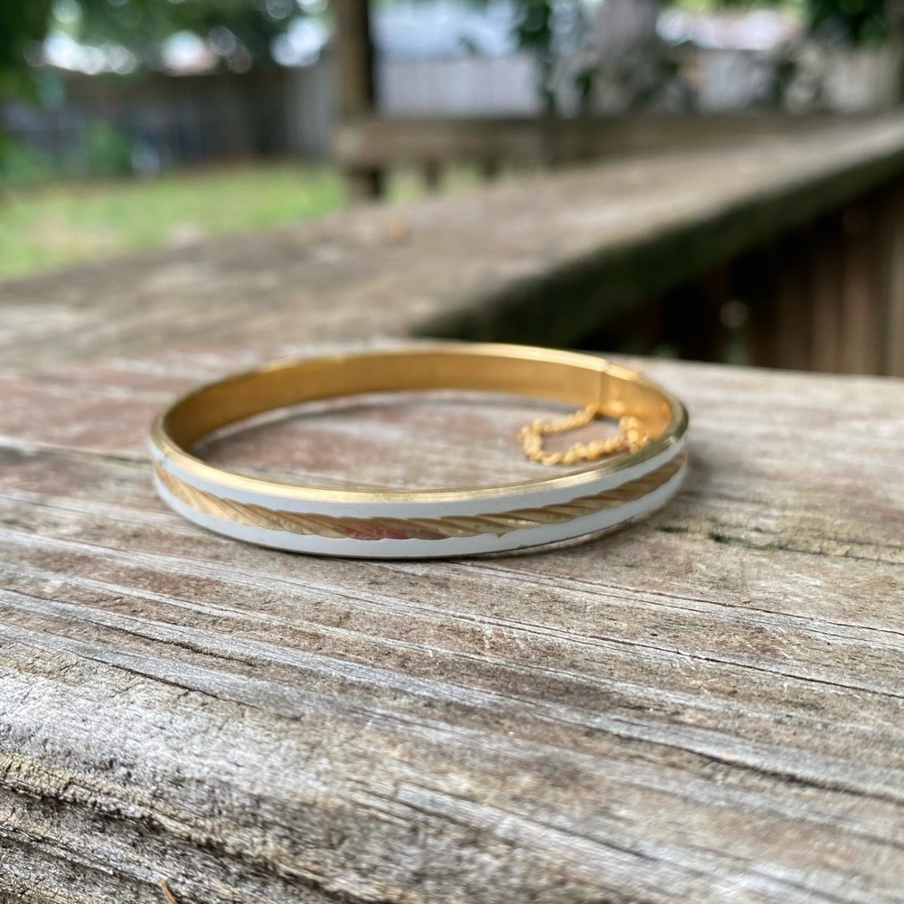 Vintage White Enamel Gold Tone Bangle Bracelet Hong Kong